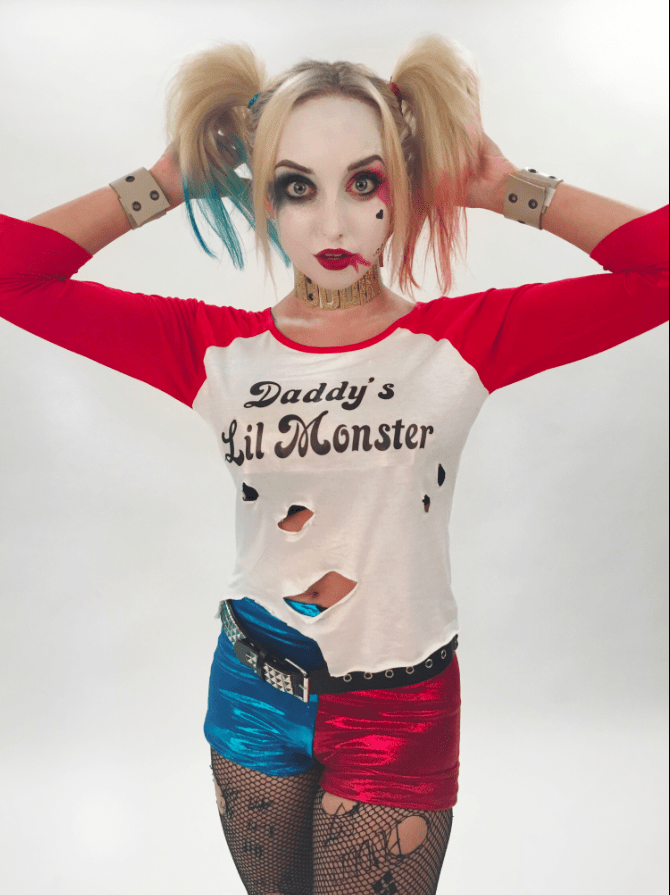 How to Make A DIY Harley Quinn Costume