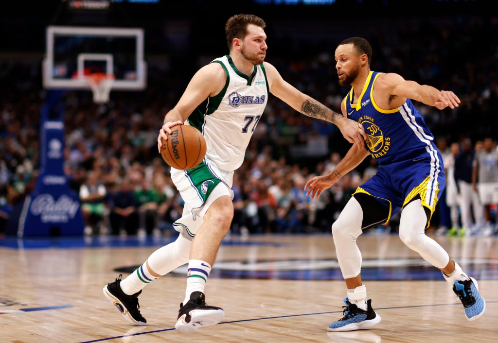 Bet $10 On Mavs v. Warriors And Get $200 When A 3 Pointer Is Made