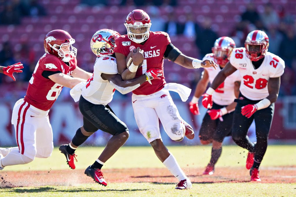 Get $50 Free When You Bet On Arkansas vs. Cincinnati With PrizePicks