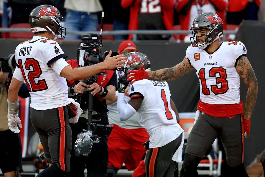 Bet $5 On The Buccaneers vs. The Cowboys & Get $200 Back Instantly