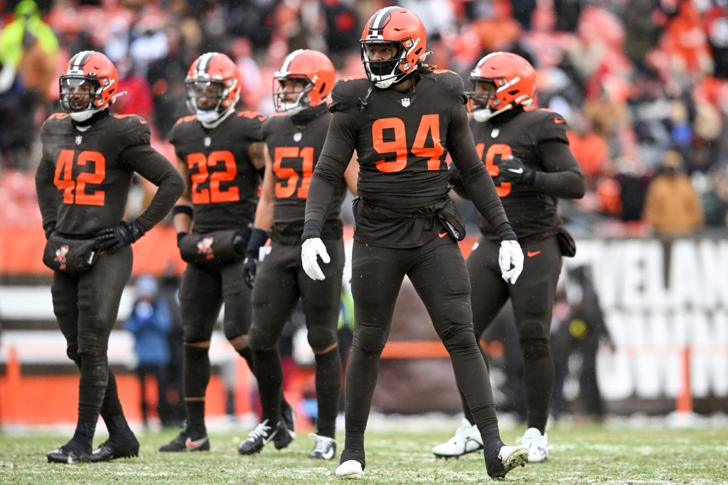 FanDuel: Bet $5 On Browns vs. Commanders & Get $200 In Bonus Bets Guaranteed