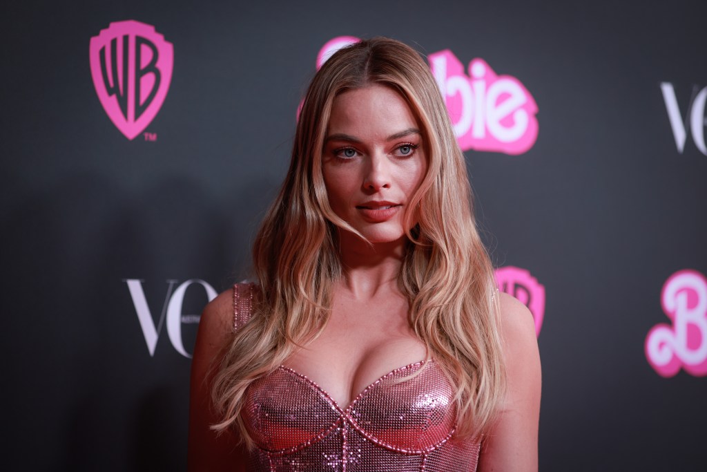 Margot Robbie Offered $250,000 for Feet Pics